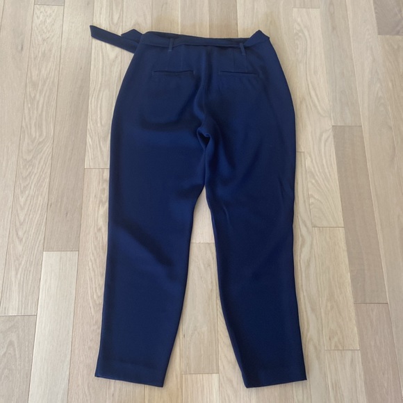 RW&CO tailored women’s trouser. Dark blue. Size small. - Picture 3 of 4